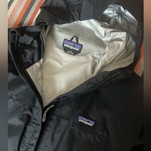 Patagonia Torrentshell H2NO Women’s Large